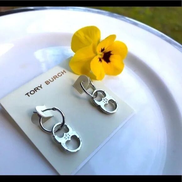 NWOT Tory Burch Silver Gemini Small Hoop Earring’s - Picture 4 of 5